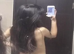 Ảnh thumbnail video Bé cấp 2 nứng lồn tự sục tay ngón tay ngoáy sâu vào khe thịt hồng con nhỏ dâm đãng nằm dạng chân run rẩy nước nhờn tuôn ra vú non mới nhú ti cương cứng