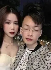 Ảnh thumbnail video Hoàng Cửu Bảo sex cùng bạn gái cực sung em bị anh hôn khắp người rồi đút cặc vào lồn em nằm co chân rên nhẹ bảo anh đẩy sâu em đang phê quá