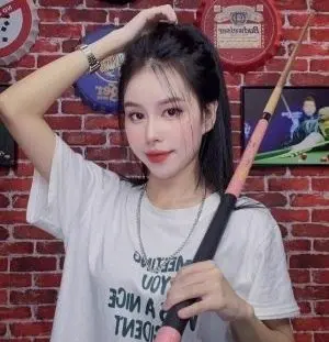 Ảnh thumbnail video Em Vy nhân viên quán bar lộ clip ngắn bị khách địt lồn to ướt át góc tối con đĩ rên la như thú cái cặc to xé lồn vú to đít cong bị bóp nàng cưỡi đảo hông nuốt cặc sướng điên